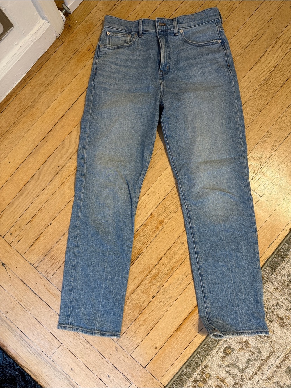 Madewell Women’s Classic 90s Straight-Leg Blue Jeans, size 29